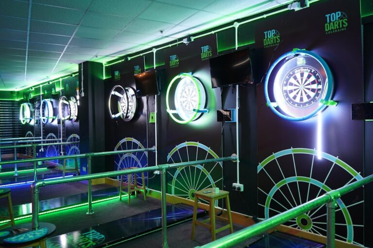 How to Choose the Perfect Wall Art for Gamers